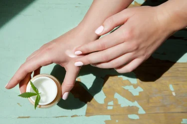 CBDクリームの効果・効能とは？痛み止めに使える？薬剤師が徹底解説