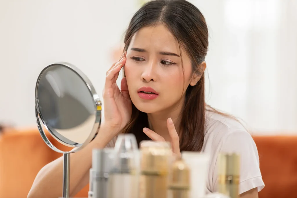 レチノールの効果を期待する女性