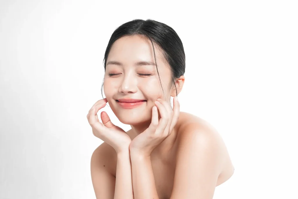 保湿を徹底している女性